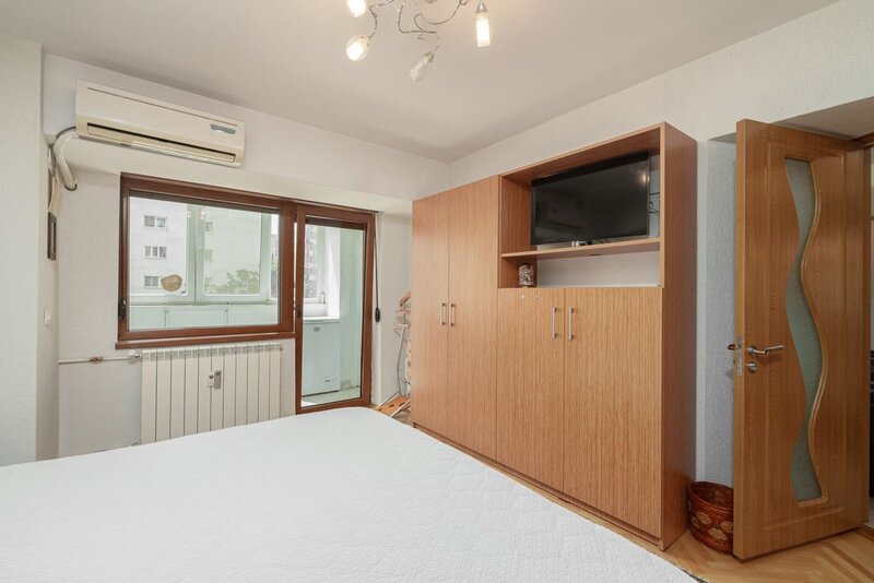 Bulevardul Unirii, apartament cu 4 camere, comision 0.