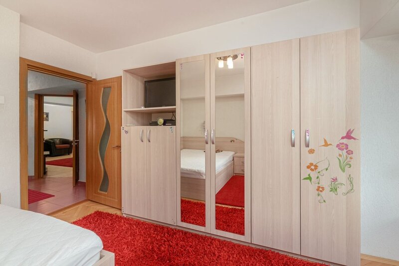 Bulevardul Unirii, apartament cu 4 camere, comision 0.