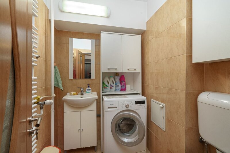 Bulevardul Unirii, apartament cu 4 camere, comision 0.
